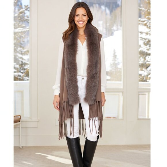 Brown Sleeveless Vest Sweater with Faux Fur Trim - Picture 13 of 13